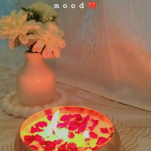Hammered Urli- Dry Rose Petals